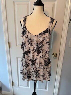Women’s Floral Ruffle Tank Top - Black & Cream